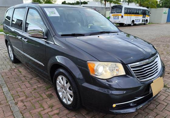 CHRYSLER TOWN & COUNTRY 3.6 LIMITED V6 24V GASOLINA 4P AUTOMÁTICO